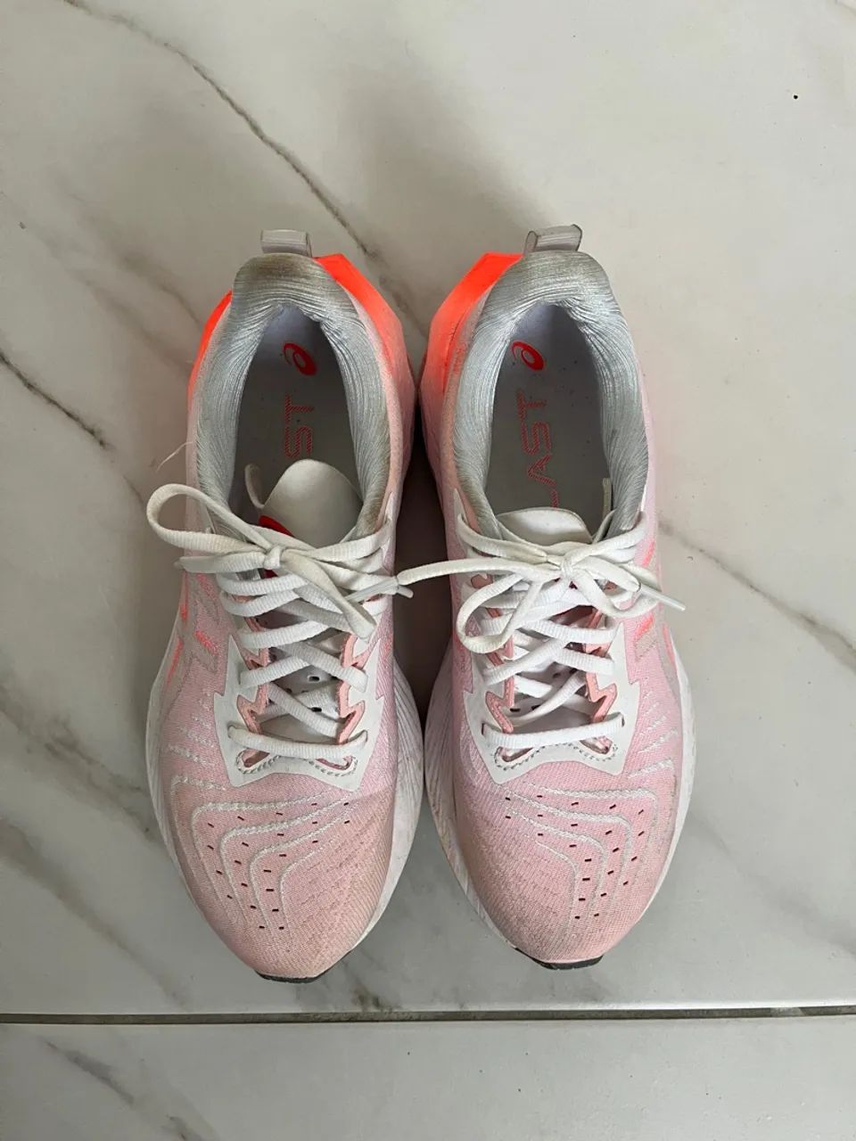 Tênis Asics Novablast 4 Centennial - Foto 3