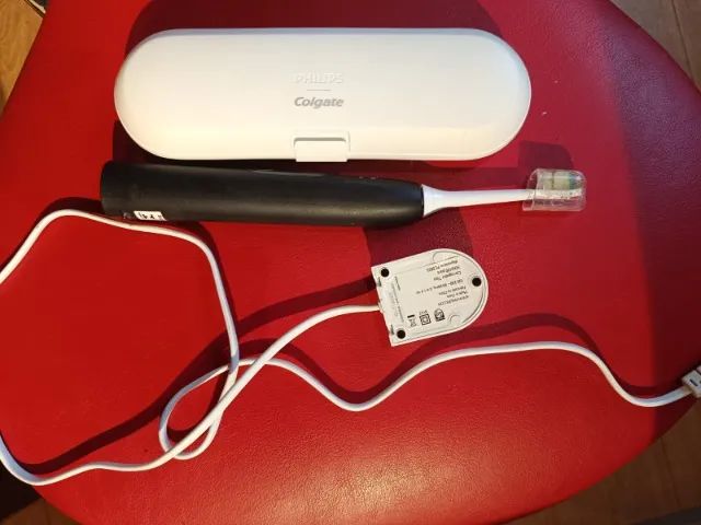 Escova de dente elétrica Colgate Philips Sonic Pro 50 - Recarregável Bivolt  - Foto 2