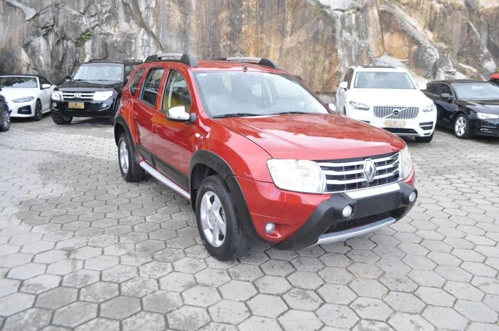 DUSTER DYNAMIQUE 2.0 MT  VERMELHA 2012/2013