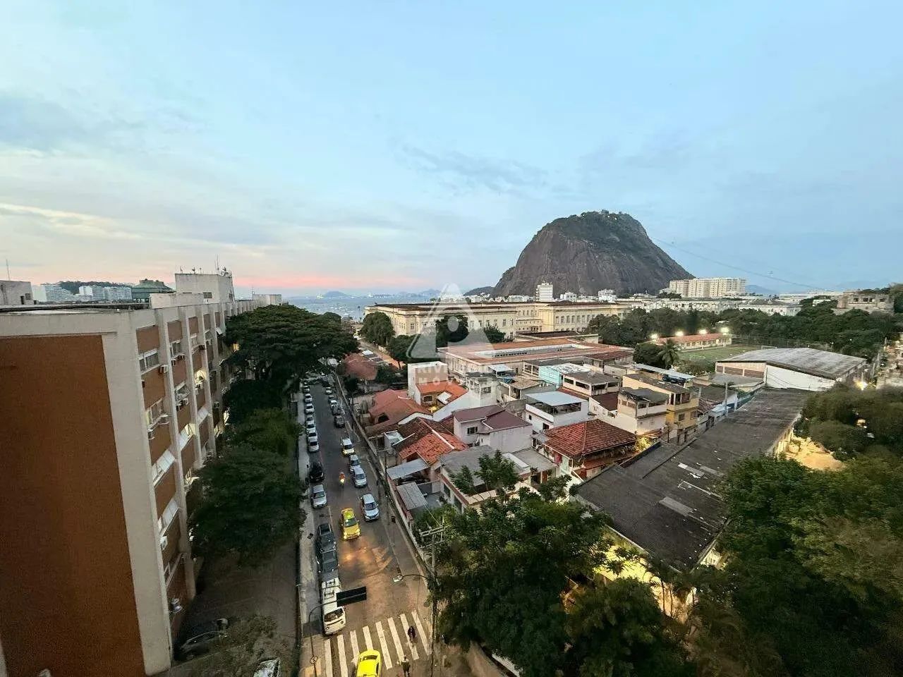 Apartamento 3 Quartos com dependência e vaga em Botafogo