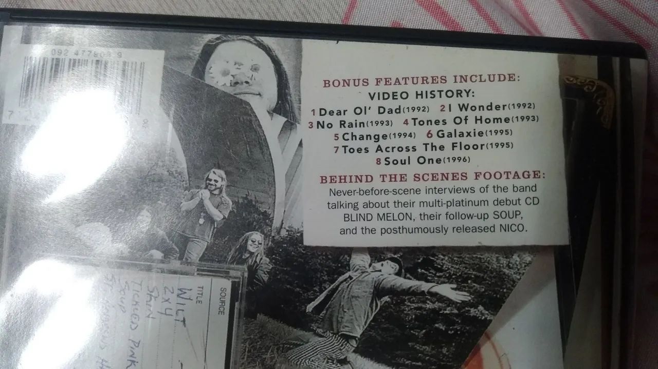 Blind melon dvd original com todos os clipes e extras - Foto 4