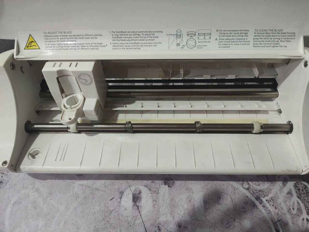 Silhoette Portrait 2 (usada) - Foto 3