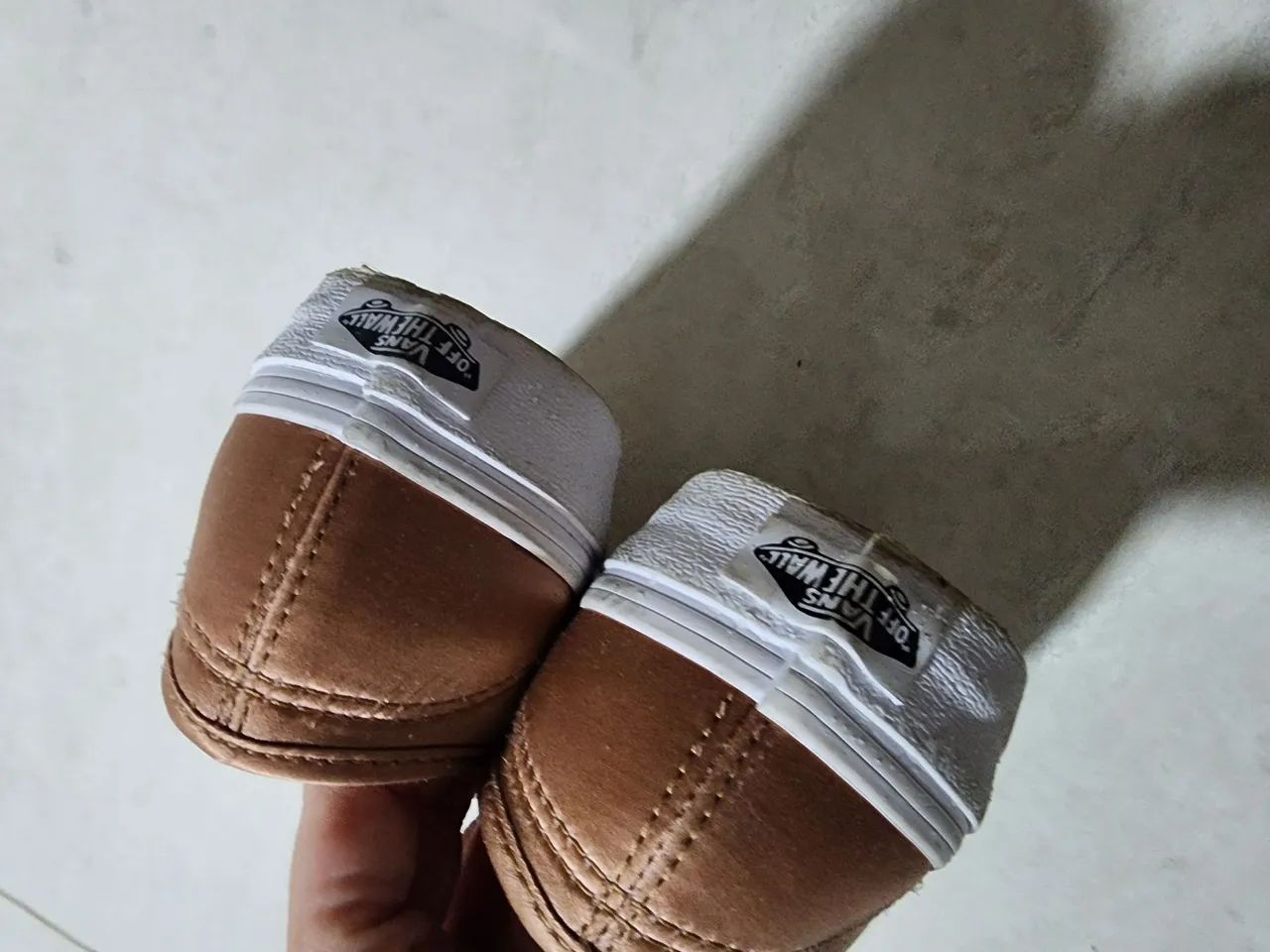 Tênis Vans metalizado - Foto 4