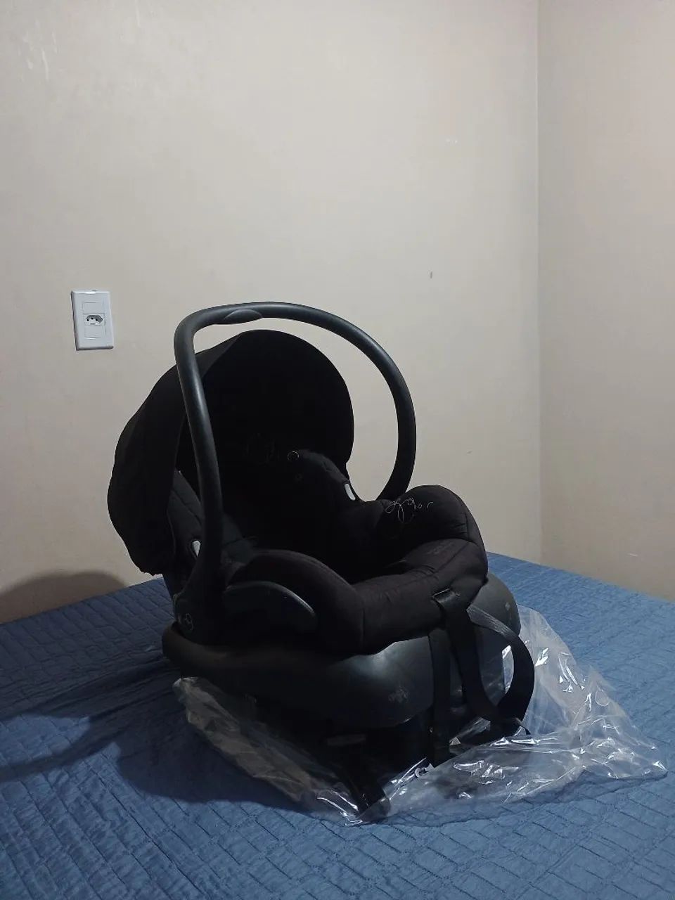 Bebê conforto com BASE ((PARCELO ATÉ 3X SEM JUROS NO CARTÃO DE CRÉDITO)) - Foto 3