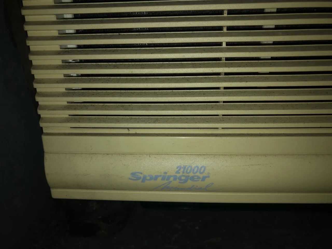 Ar condicionado de janela 15.000 BTUS - Foto 2