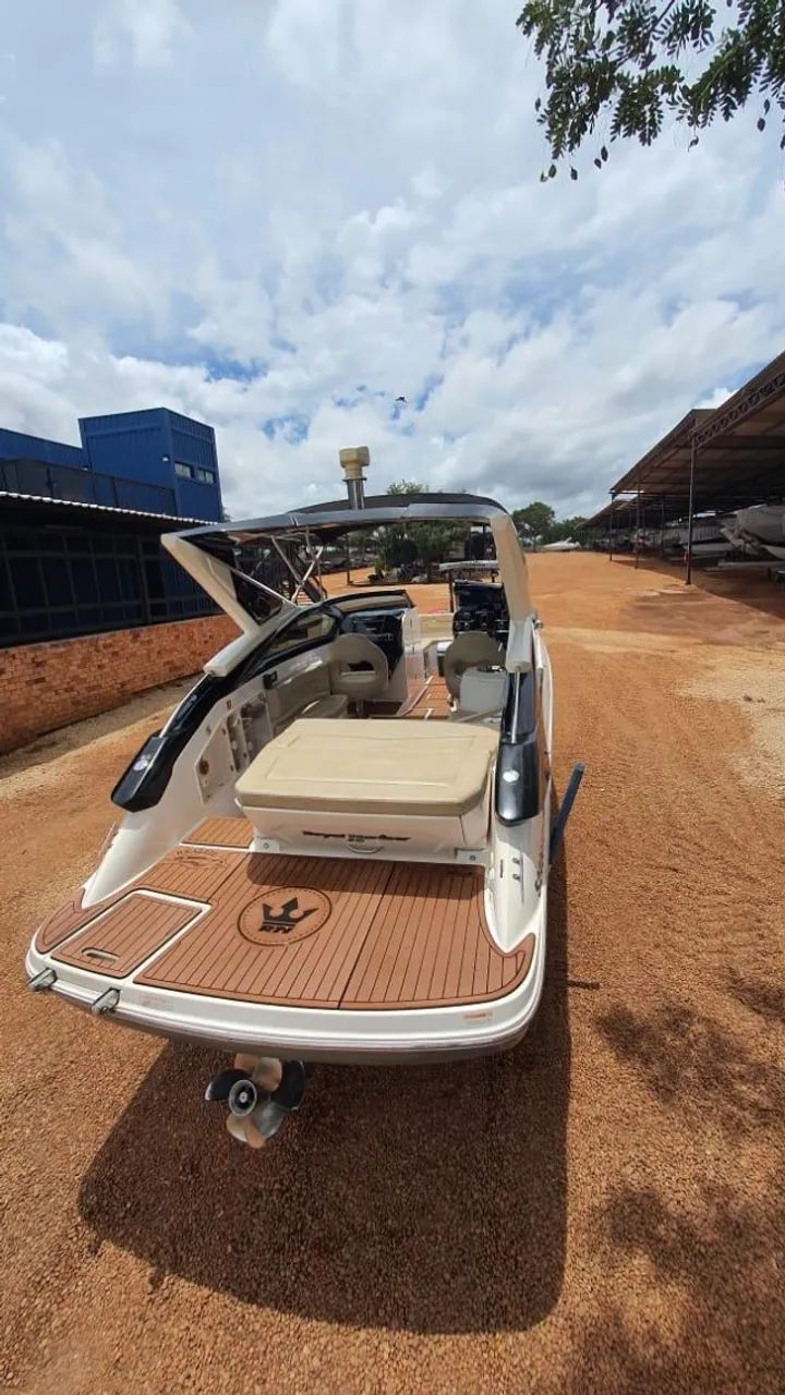 Lancha Royal Mariner 270 proa aberta Motor Volvo penta 280 2017 - Foto 4