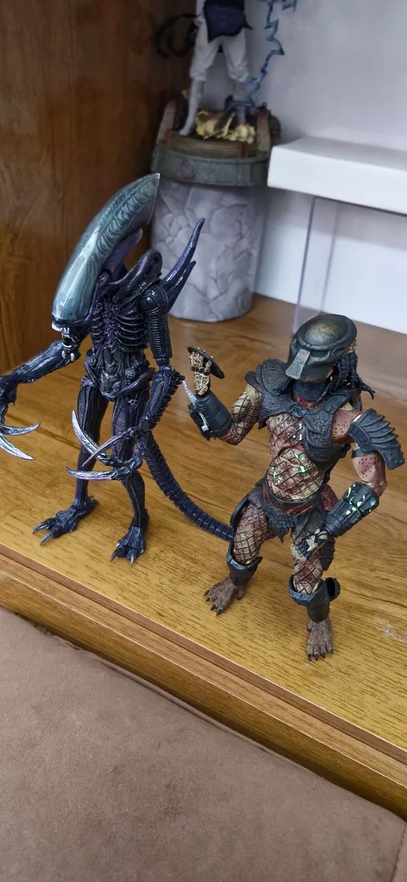 Bonecos Alien e Predador neca e mc farlane - Foto 3