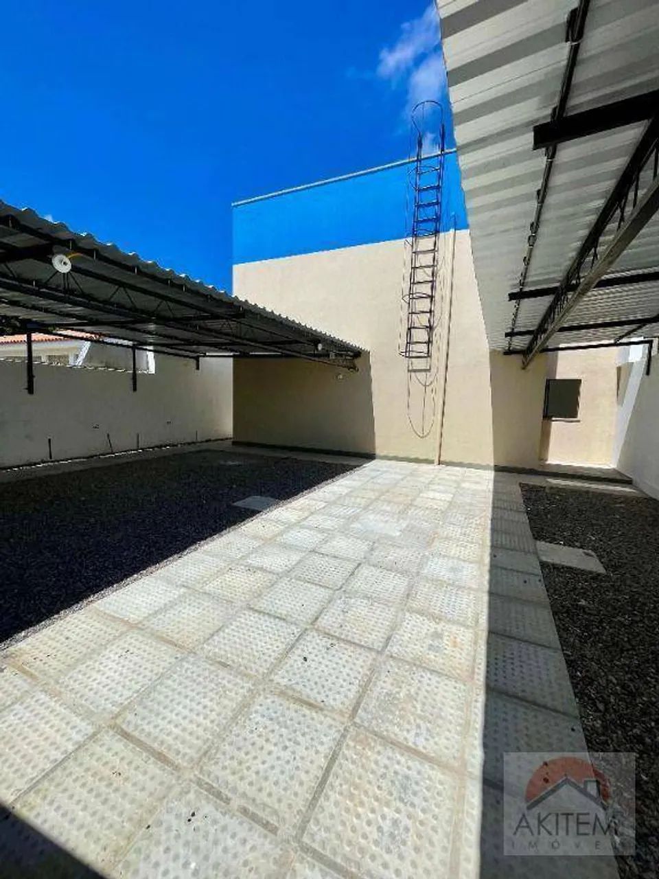 Apartamento 02 quartos próximo ao colégio Patrícia Costa de Pau Amarelo