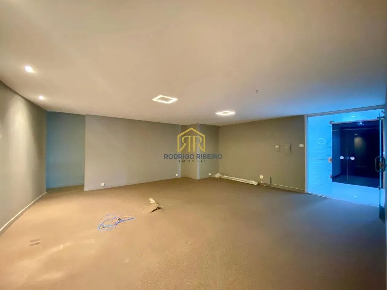Sala comercial com 162 m² no Ceisa Center - Foto 4