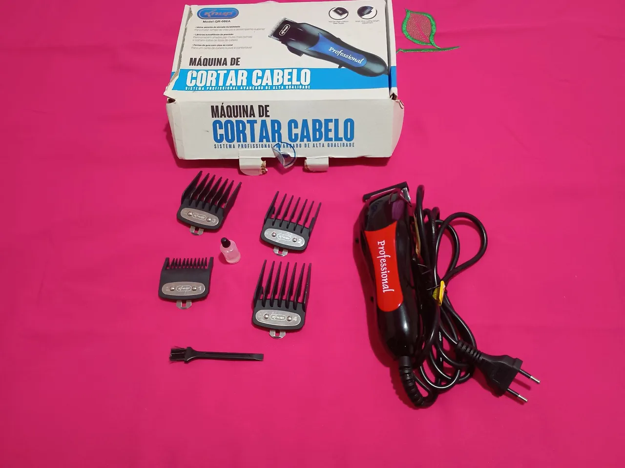 Máquina de Cortar Cabelo Profissional Knup