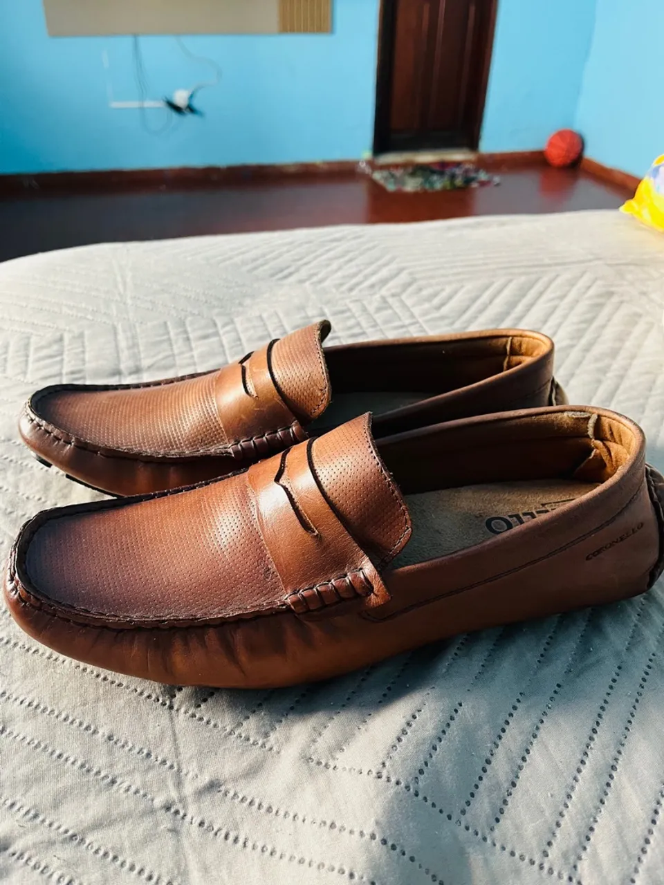 Sapatos Mocassim de Couro Marrom - Conforto e Estilo