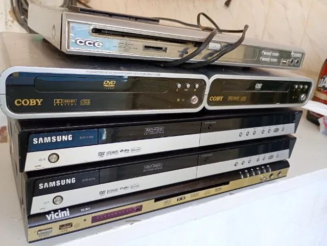 Aparelhos de DVD com defeito... Ideal para retirar peças - Foto 4