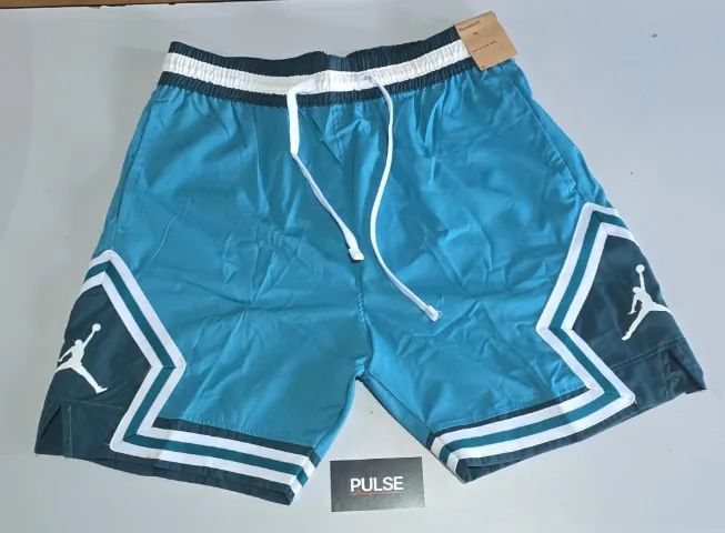 Bermuda Jordan Ciano Escuro - tamanho L, original