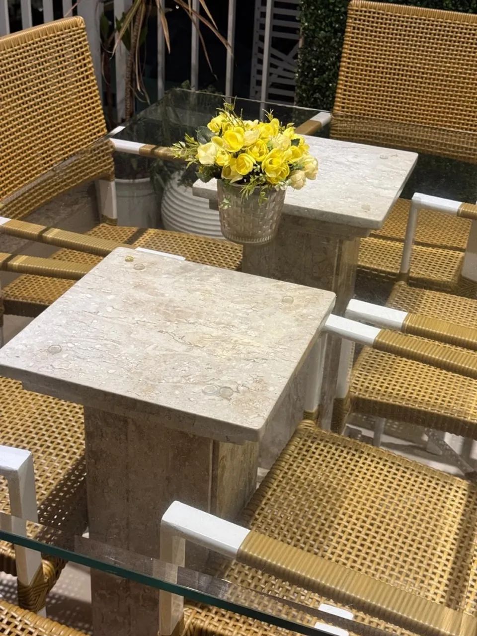 Mesa em Tampo de Vidro com 6 cadeiras - Foto 2