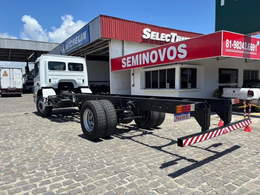 Mercedes-Benz Atego 1719 190 2012/2012 - Foto 8