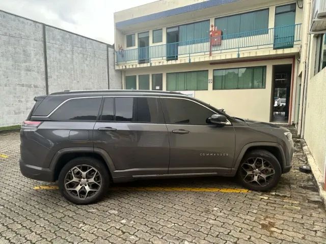 Jeep Commander Overland 2023 - Foto 2