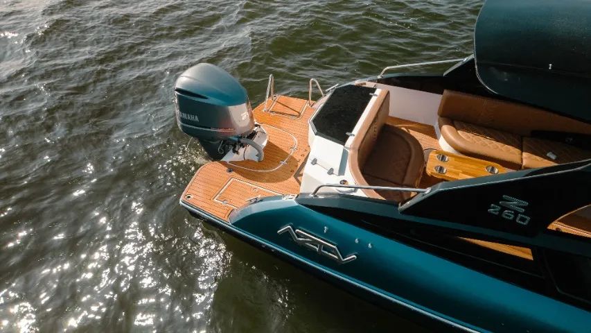 Lancha Azov Z260 Open P\ 14 Passageiros + Banheiro + Espaço Gourmet - Foto 6