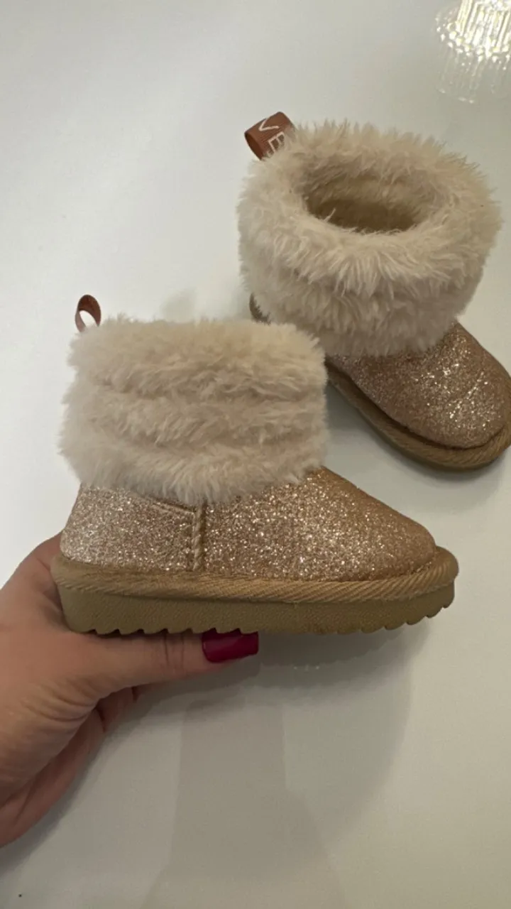 Bota Primark importada
