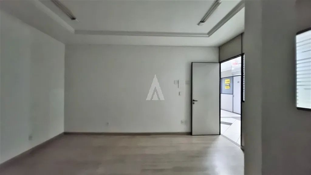 Sala comercial localizada no Centro de Joinville contendo 02 salas e lavabo. - Foto 5