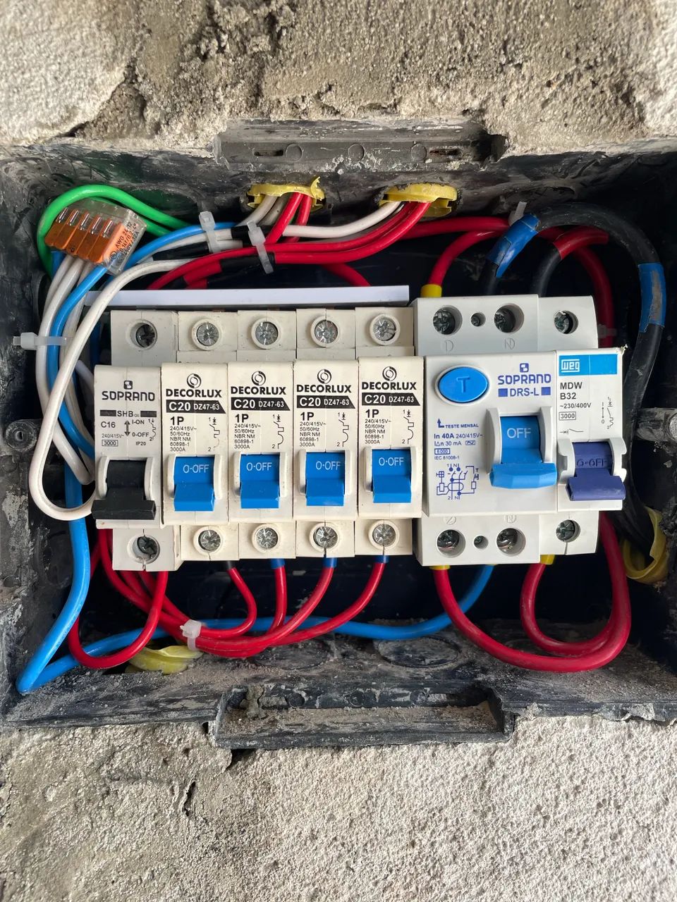 Eletricista e Técnico em segurança eletrônica  - Foto 5