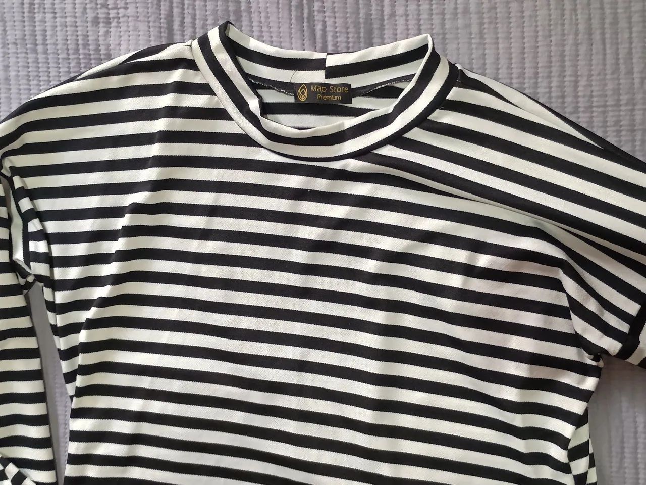 Blusa listrada manga longa - Foto 2