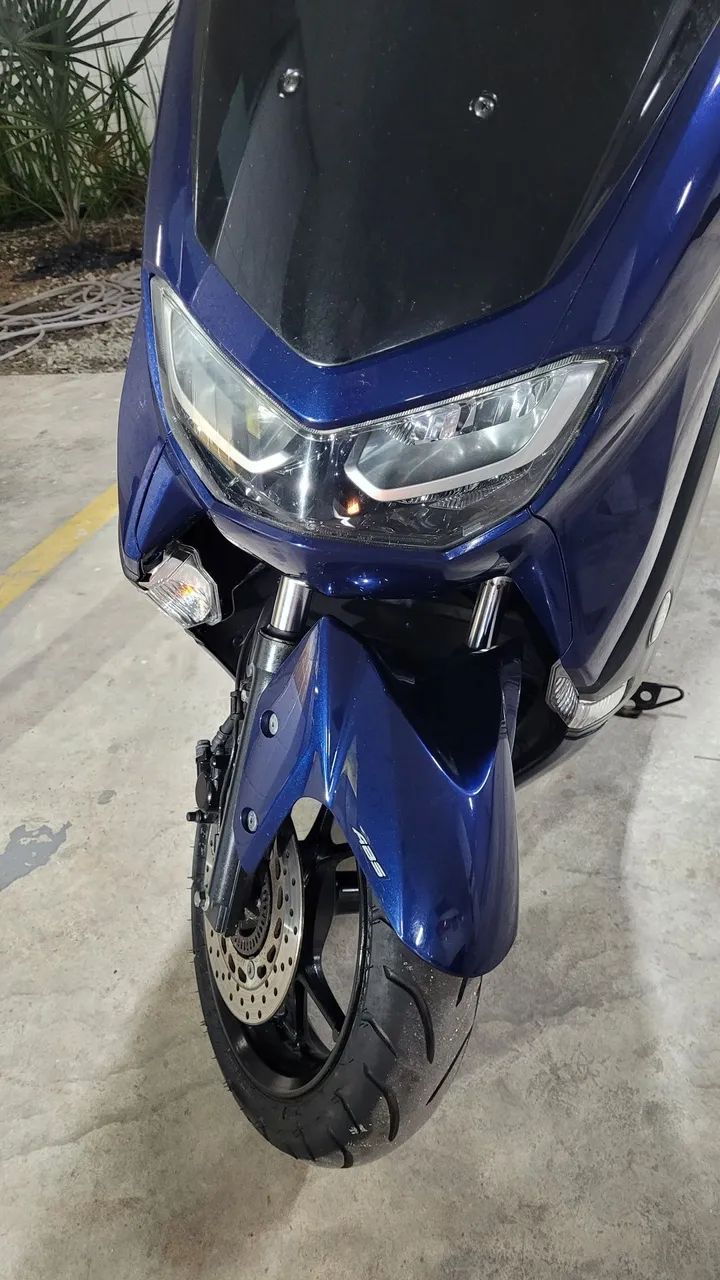 NMAX AZUL BANCO COURO GV SEMINOVA 3750 KM ÚNICA NO MERCADO 