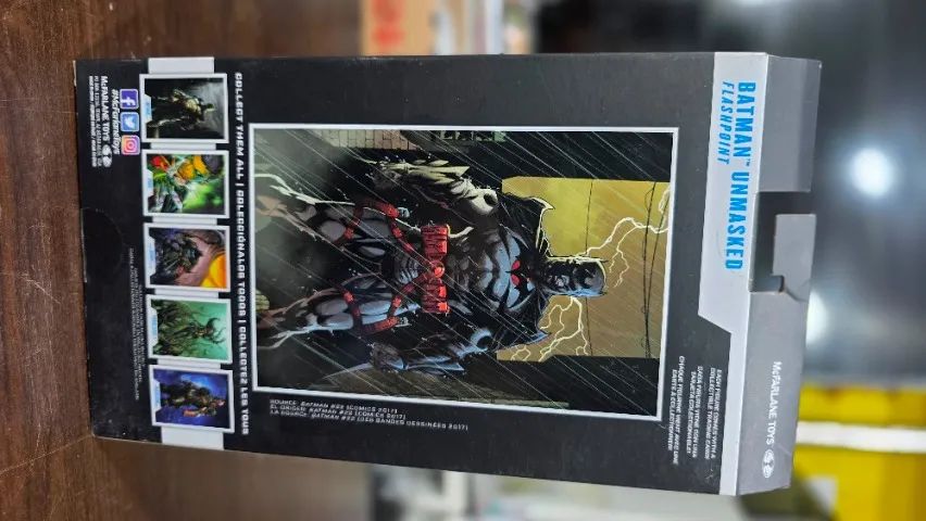 Boneco Batman Unmasked Thomas Wayne Flashpointn DC Multiverse Mcfarlane - Foto 2