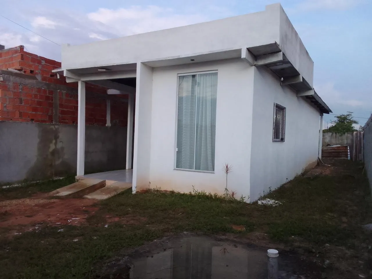 CASA RESIDENCIAL FECHADO