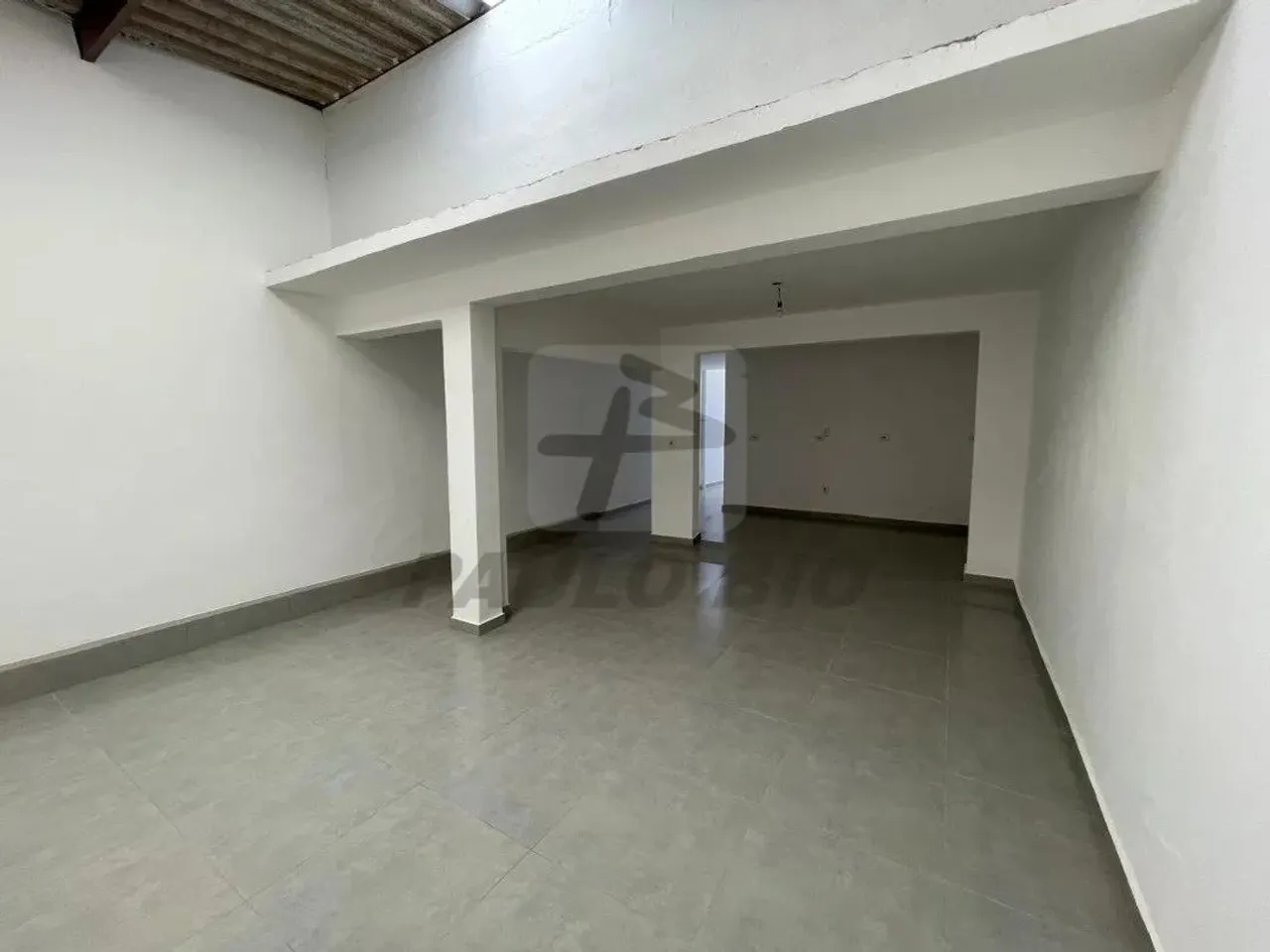Sobrado Comercial para Alugar no Bairro Vila Palmares em Santo André - SP