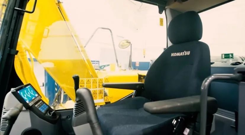 Komatsu PC130 LC - Escavadeira venda financiada - Foto 3