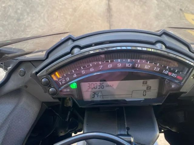 Kawasaki Zx-10/ Zx-10r 1000cc 2012 - 1501283986 | OLX