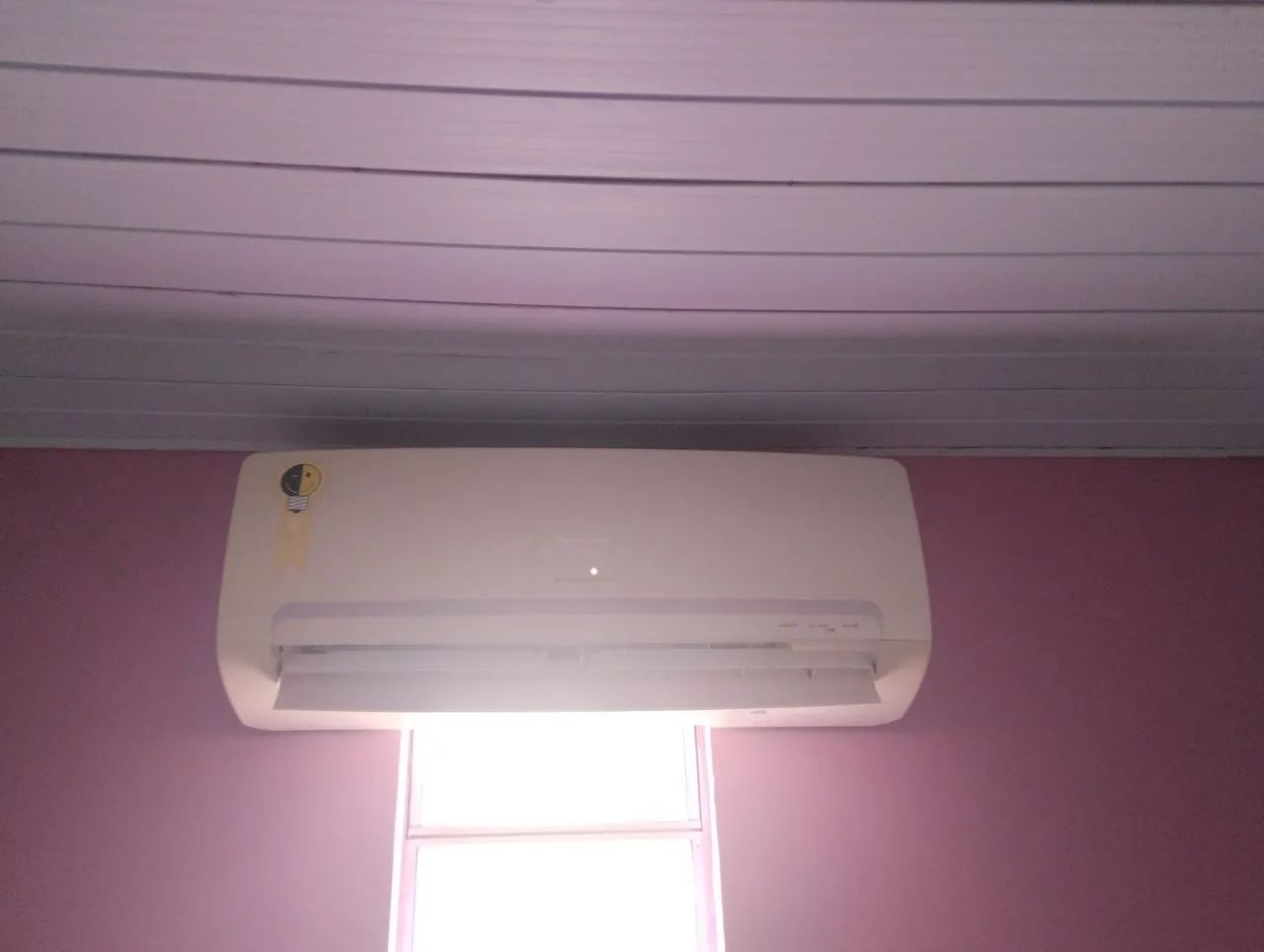 Vendo central de ar semi-nova 