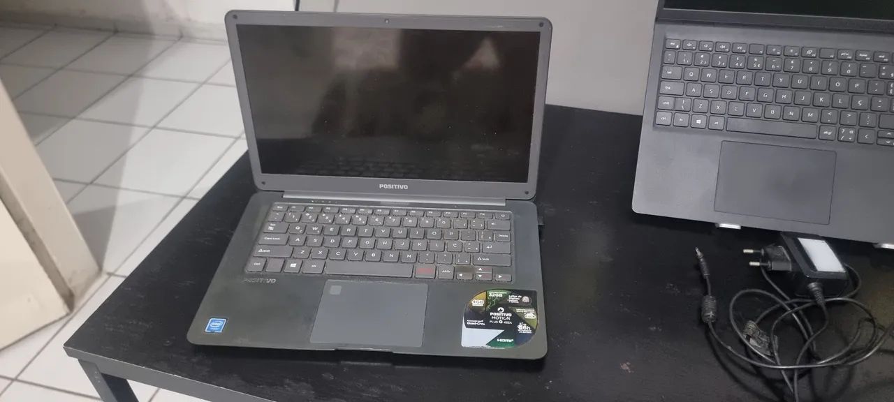 Vende-se notebook para retirada de peças  - Foto 2