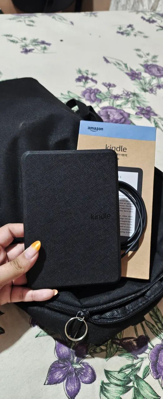 Kindle 11ª geração (2024) - 16GB + Capinha Magnética + Cabo Original - Foto 2