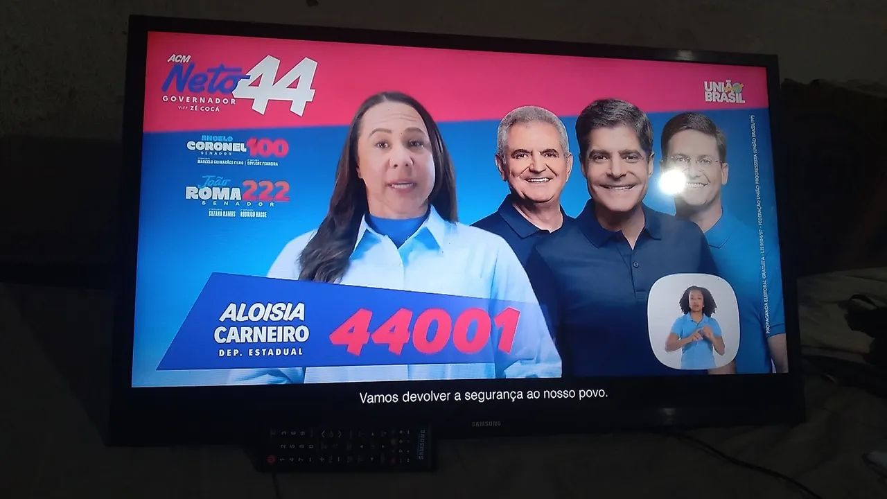 TV Samsung 32 polegadas srmart com controle.  - Foto 4