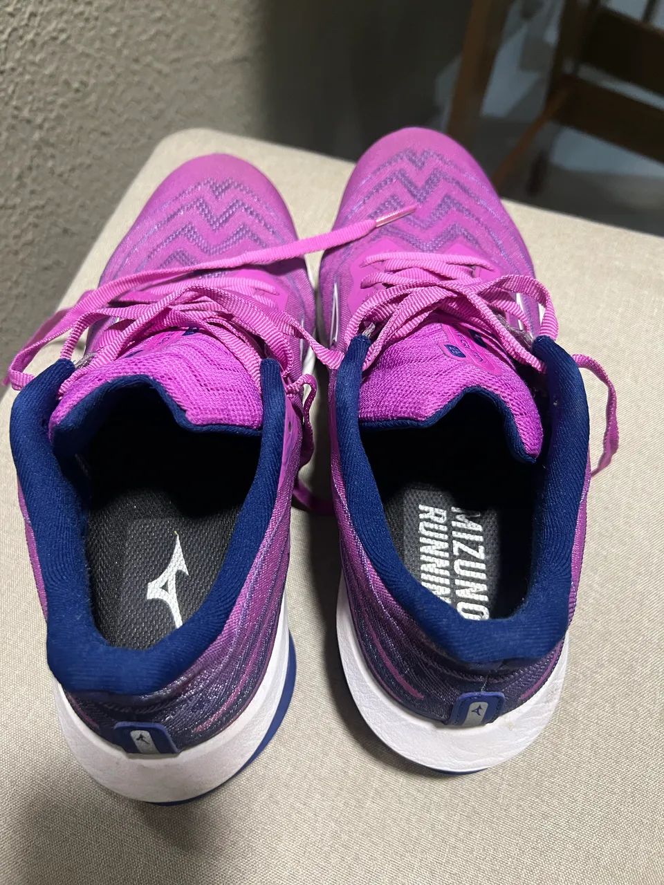 Tênis Mizuno Wave Creation 25 - tamanho 37 - Foto 5