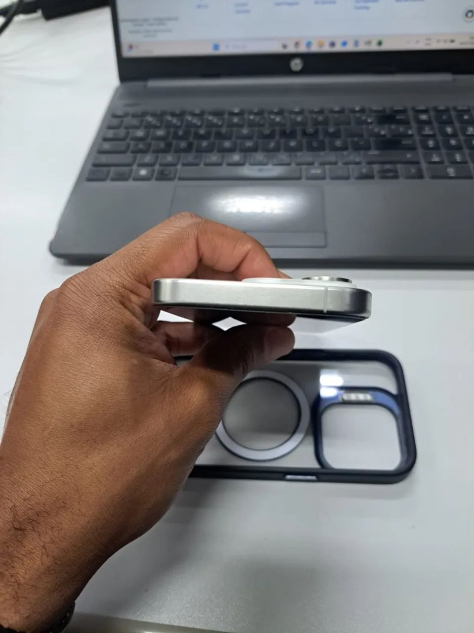 iPhone 15 pro 128gb - Foto 2