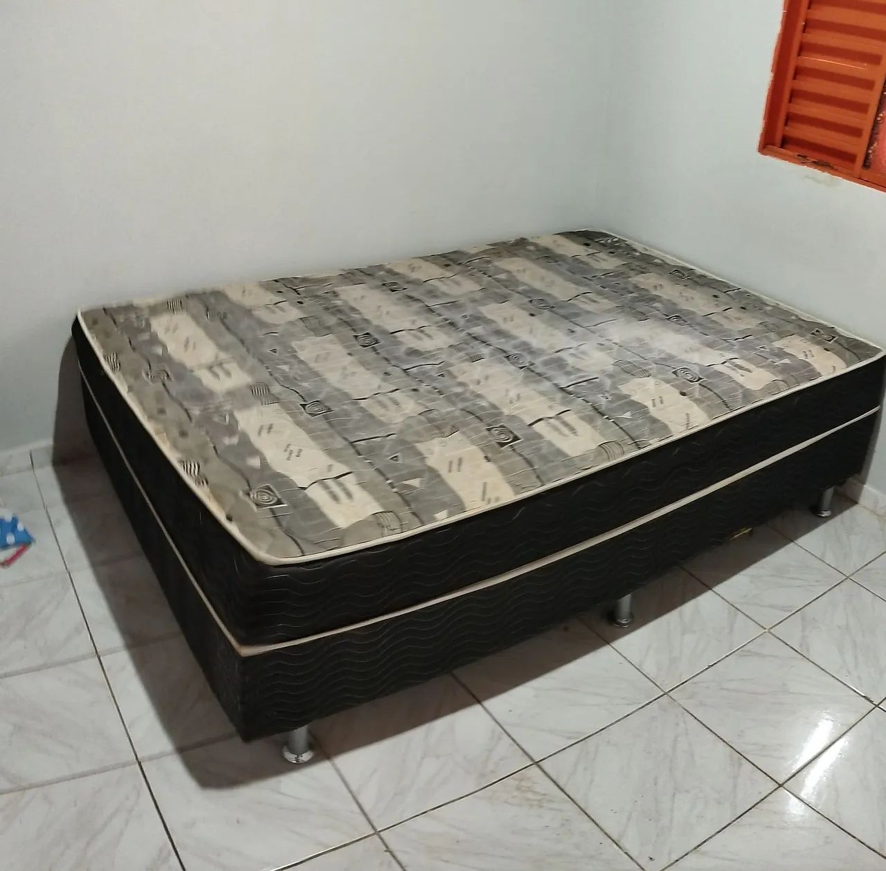 Cama box acoplada