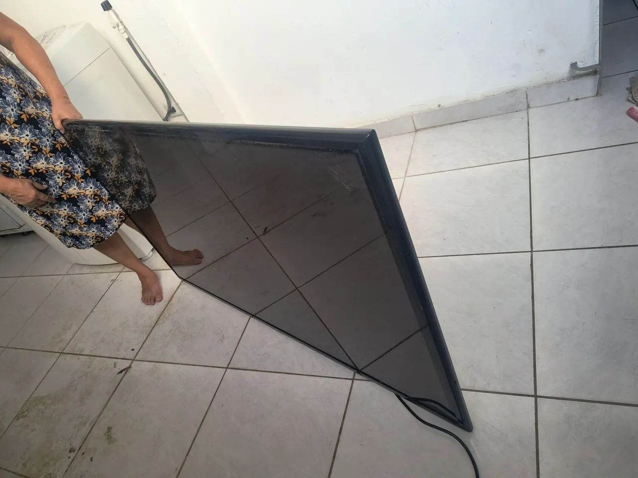 Tv para retirar peças