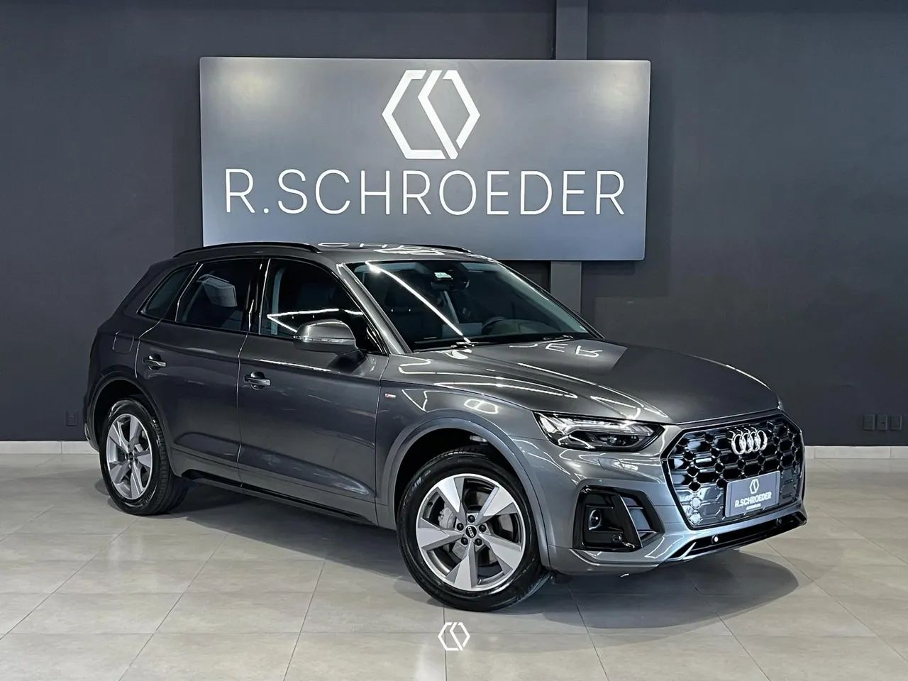 Audi Q5 S-line 2.0 TFSI Quattro S-tronic 2024