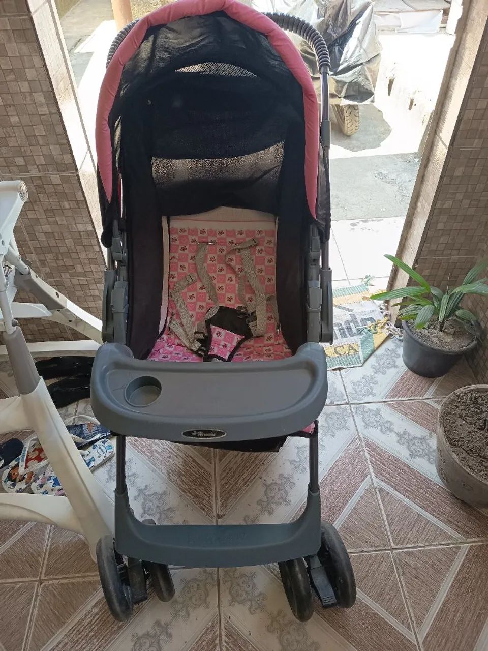 Carrinho de bebê a venda. ?