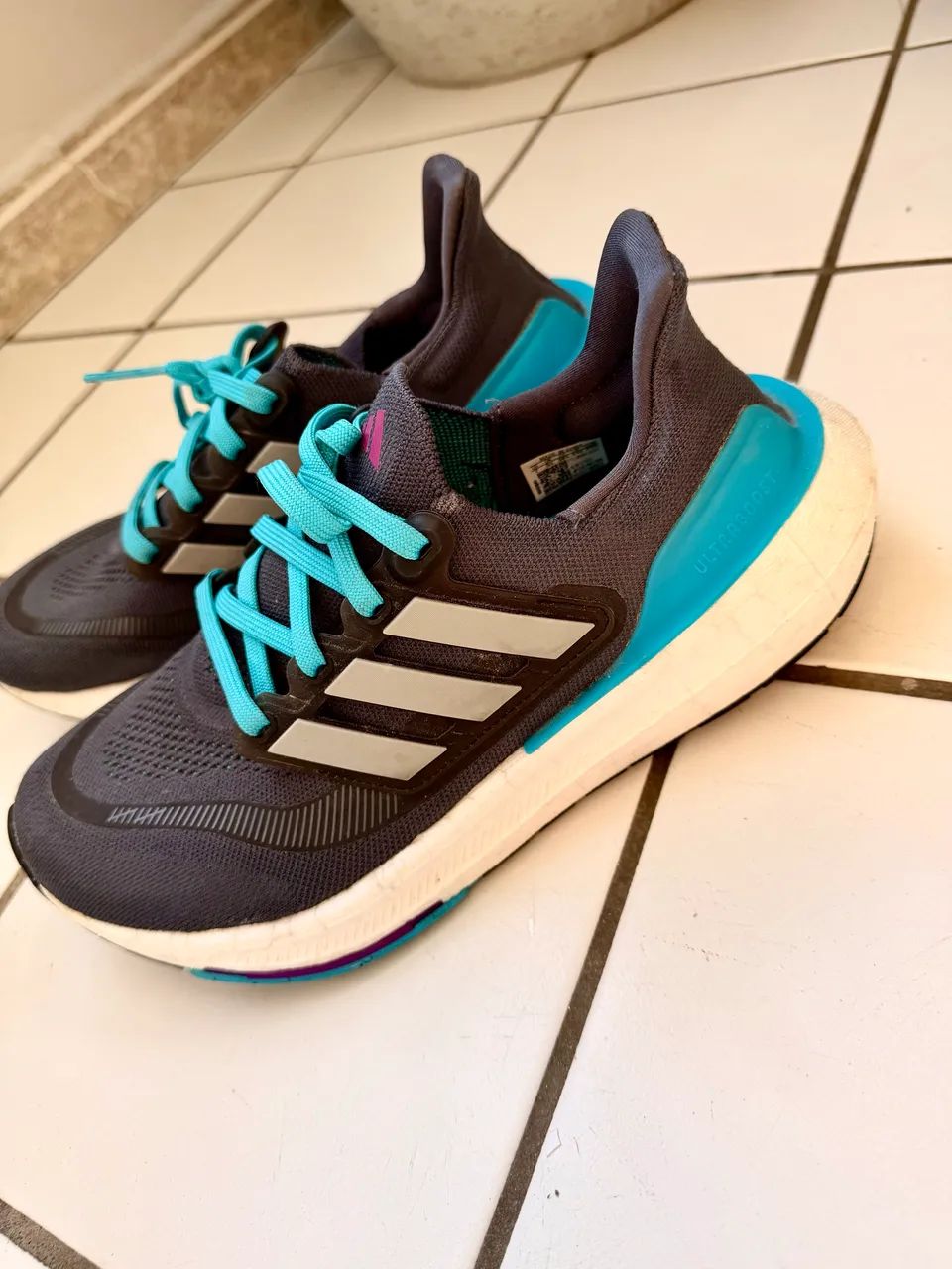 Tênis Adidas Ultraboost Light  - Foto 2