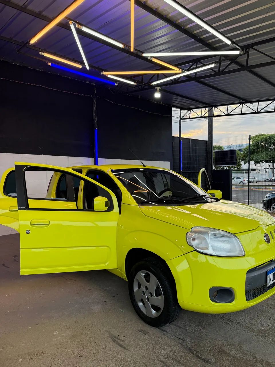 Fiat Uno Vivace/rua 1.0 EVO Fire Flex 8V 5P 2011 - Foto 3