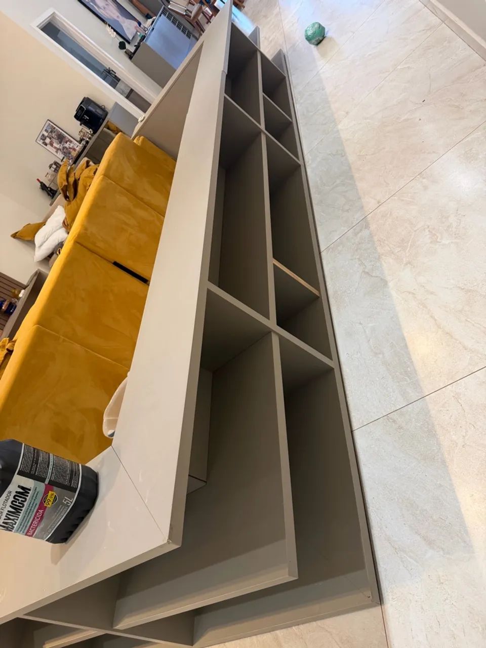 Sofa Mostarda 4 lugares c móvel  - Foto 3