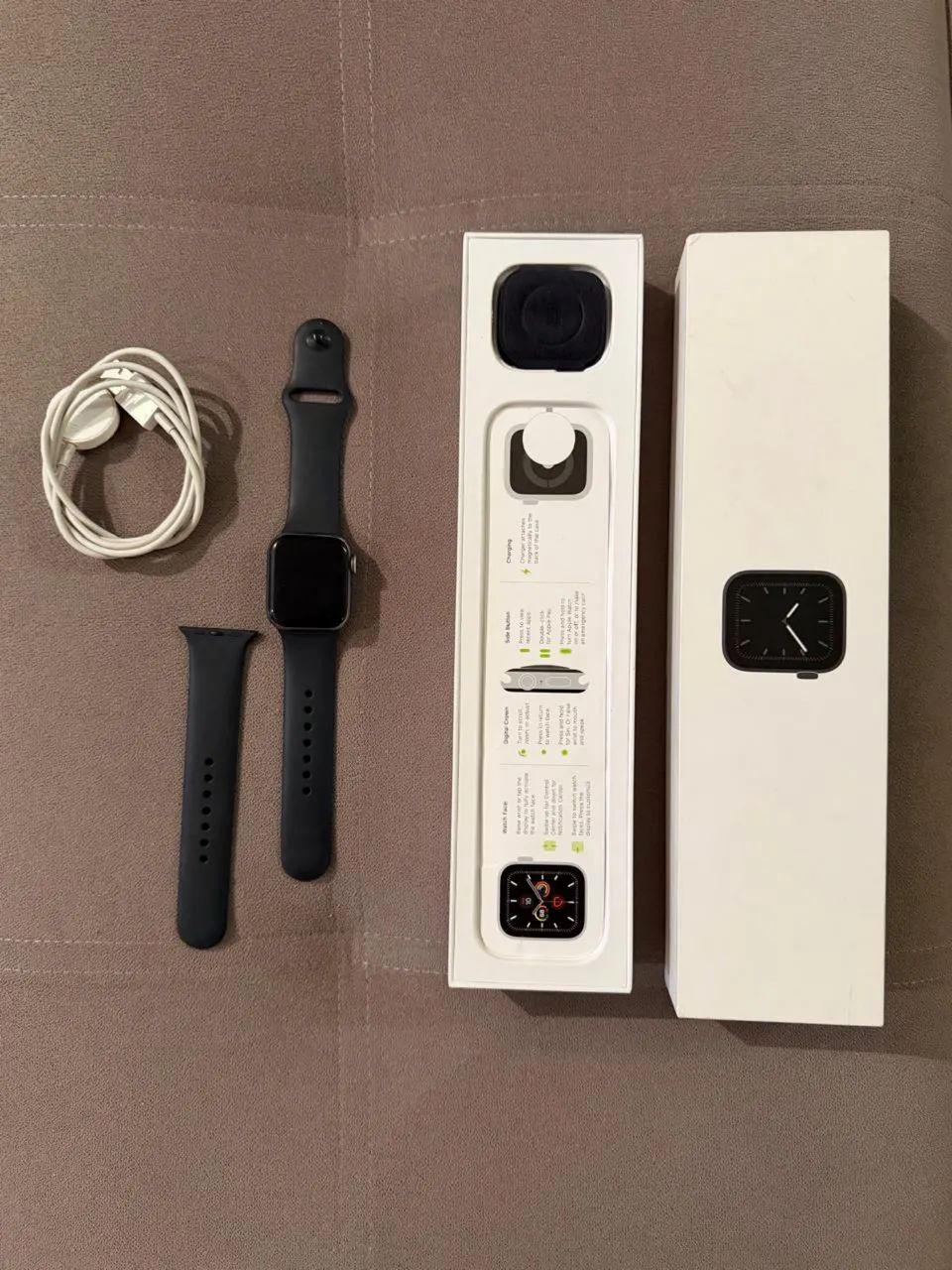 Apple Watch Series 5 40mm Com Caixa e Carregador