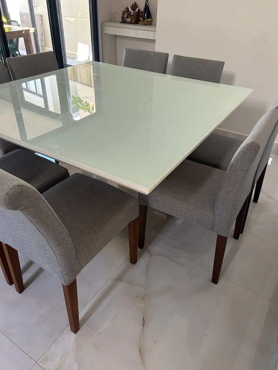 Mesa de jantar e 8 cadeiras - Foto 3