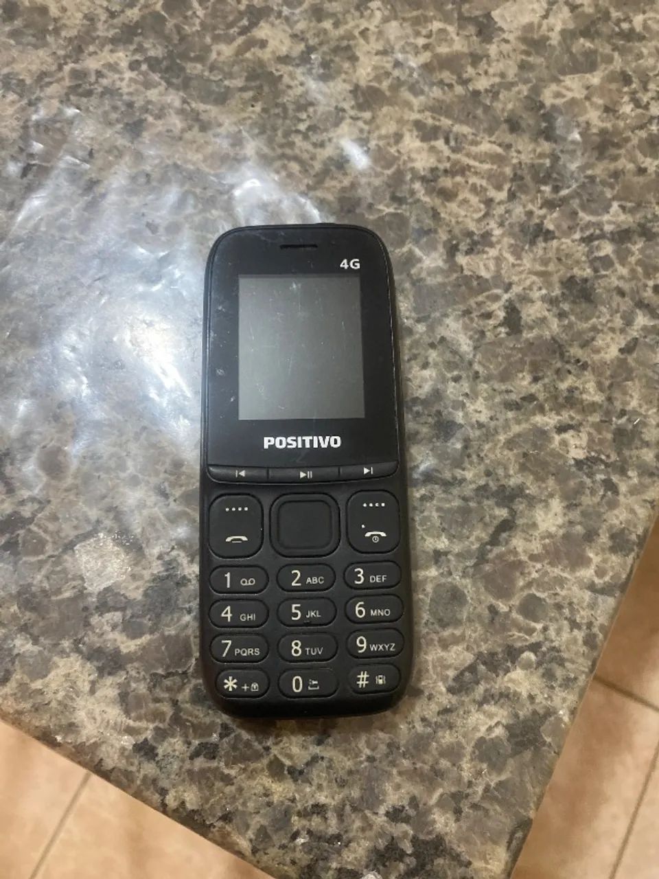 Celular positivo P26 - 3 chips
