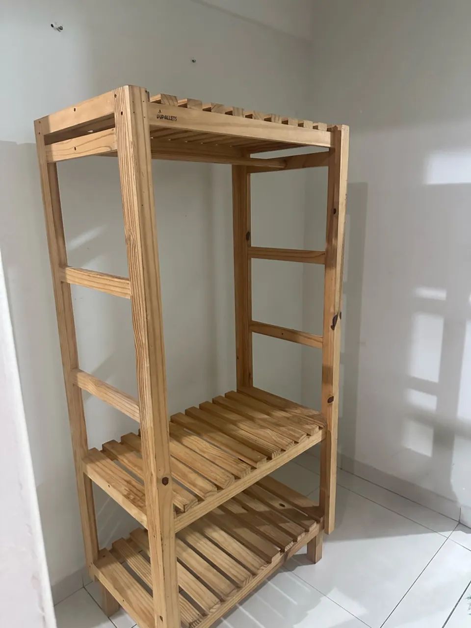 GUARDA ROUPA ABERTO DUPALLETS
