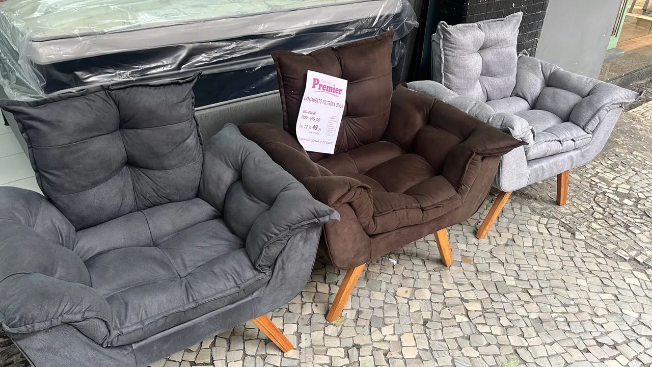 Poltrona opala semi nova 