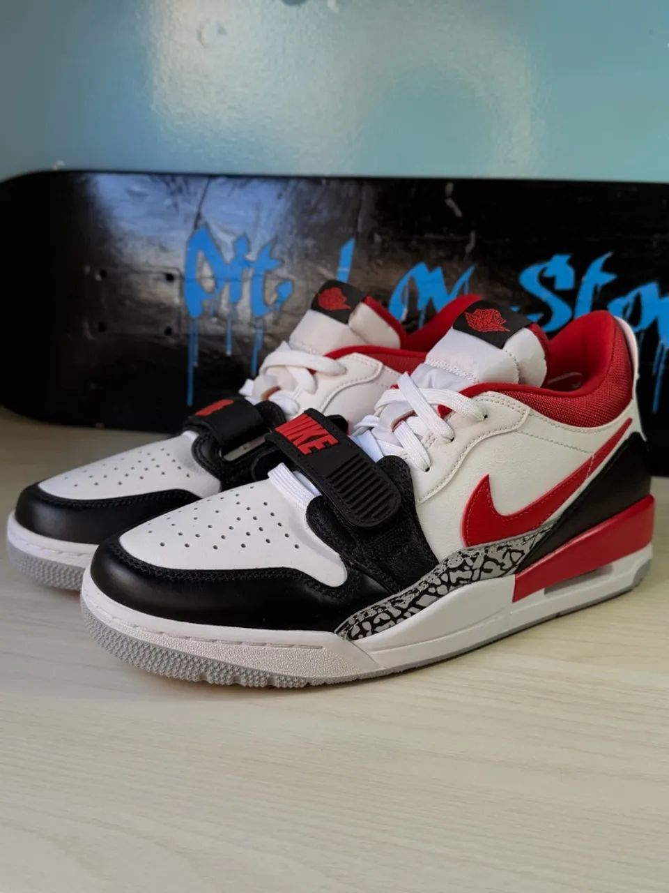 Tênis Jordan Legacy 